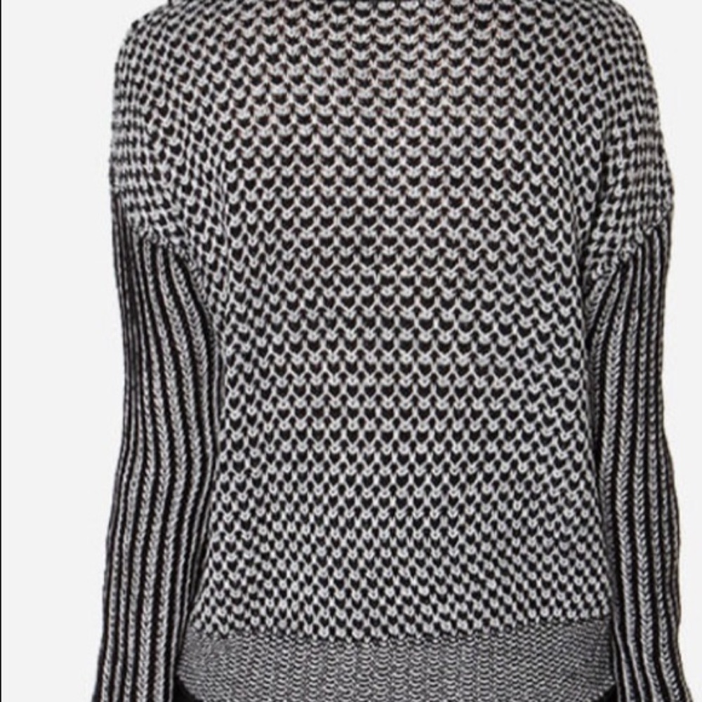 Wyatt Collection/ Black and Grey Sweater / cowl neck/ size SPP / cropped - Picture 3 of 12